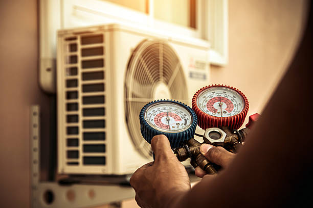 Professional Ac Installation technician working in Wappingers Falls, NY